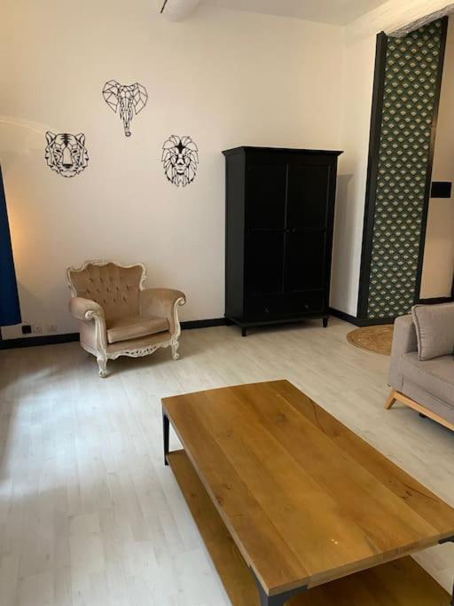 Apartamento L'Augusteum Nimes Exterior foto